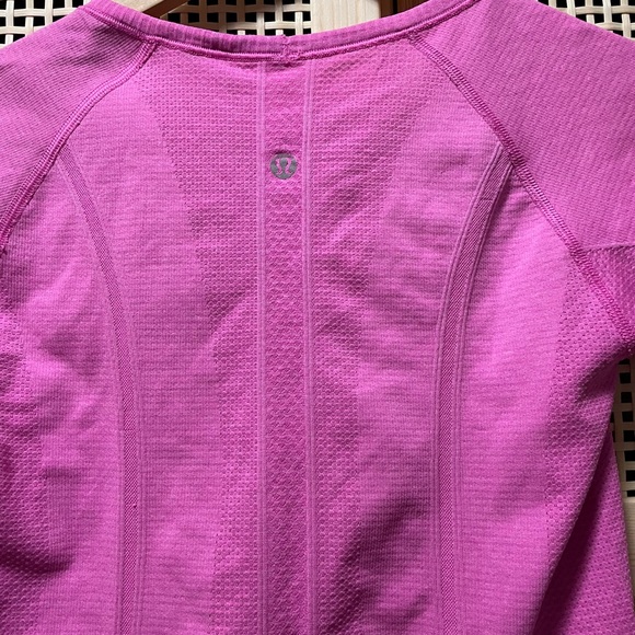 Lululemon Swiftly Tech 2.0 Race Length shirt - Picture 4 of 4